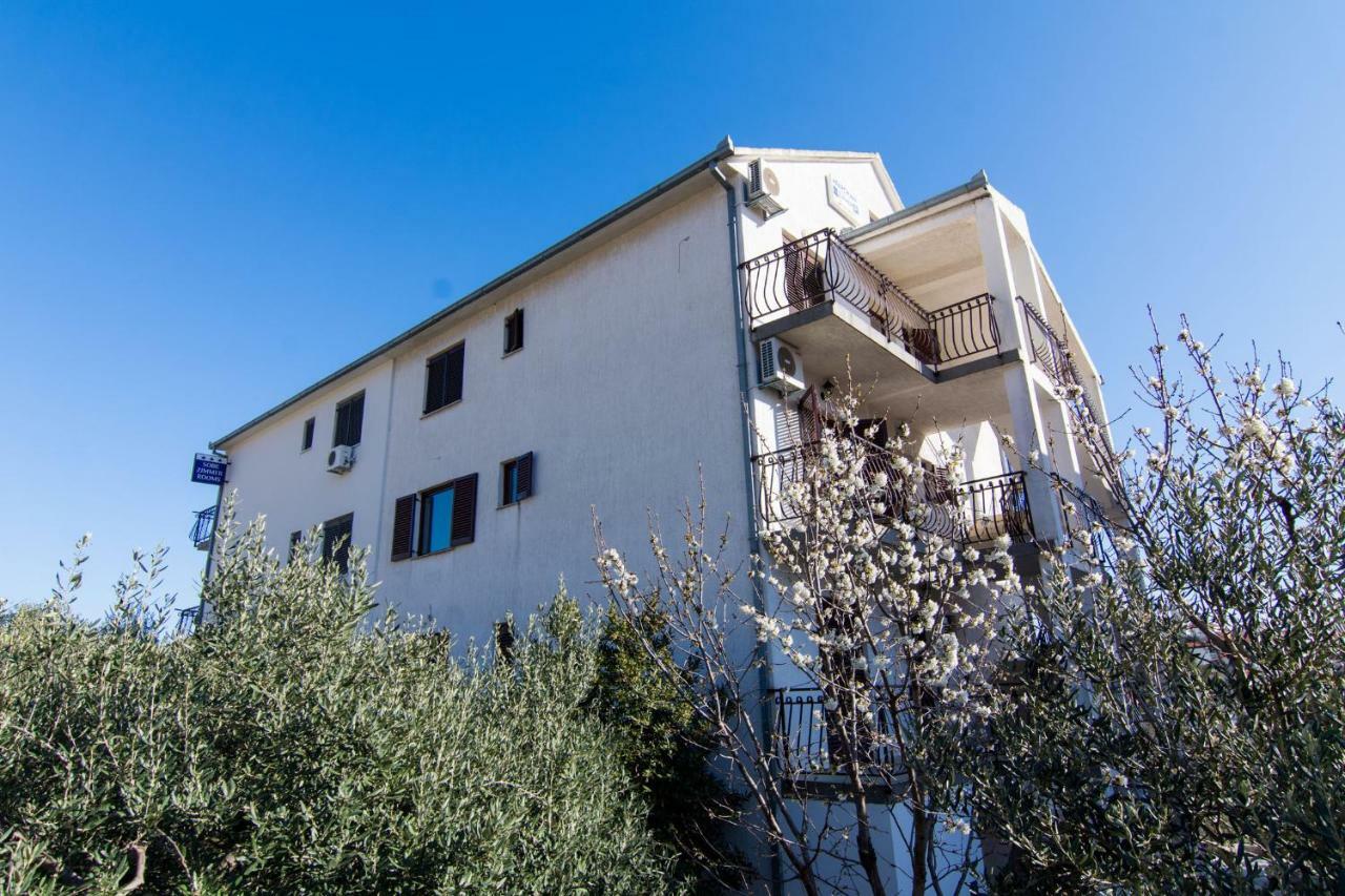 Apartments Jozic Seget Vranjica Ngoại thất bức ảnh
