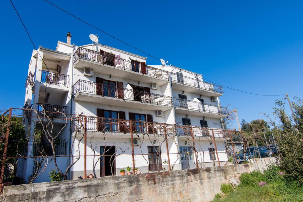 Apartments Jozic Seget Vranjica Ngoại thất bức ảnh