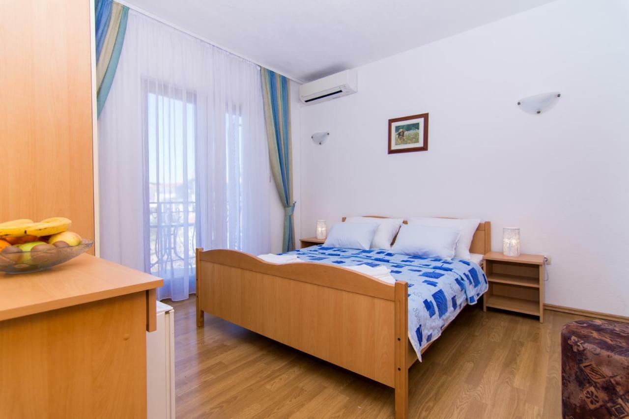 Apartments Jozic Seget Vranjica Ngoại thất bức ảnh
