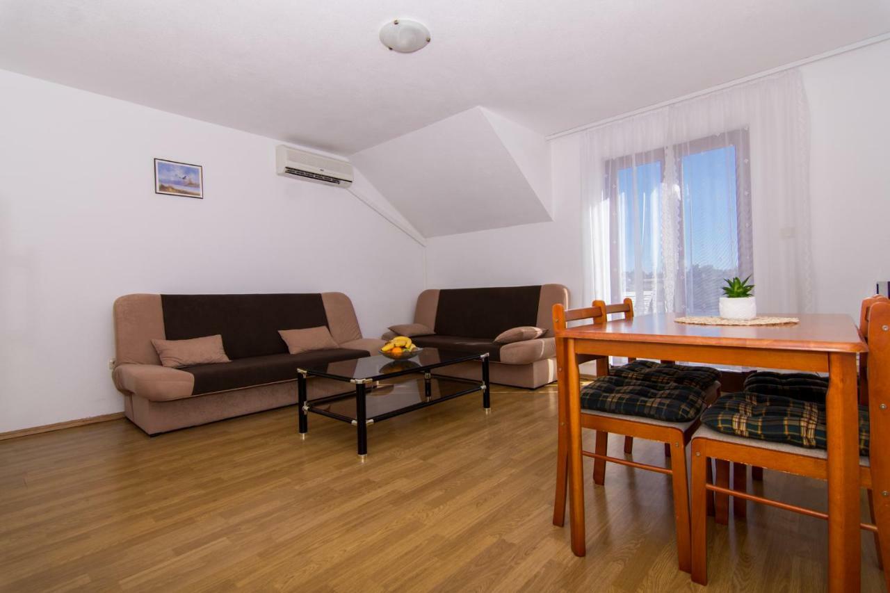 Apartments Jozic Seget Vranjica Ngoại thất bức ảnh